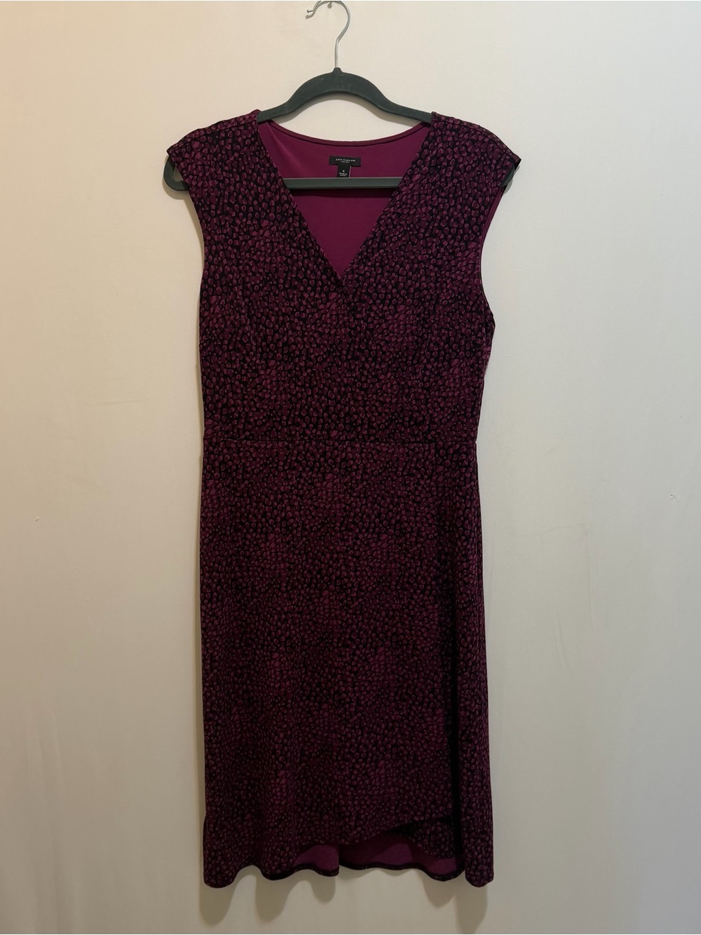 Ann Taylor Plum Floral V-Neck Cap Sleeve Dress